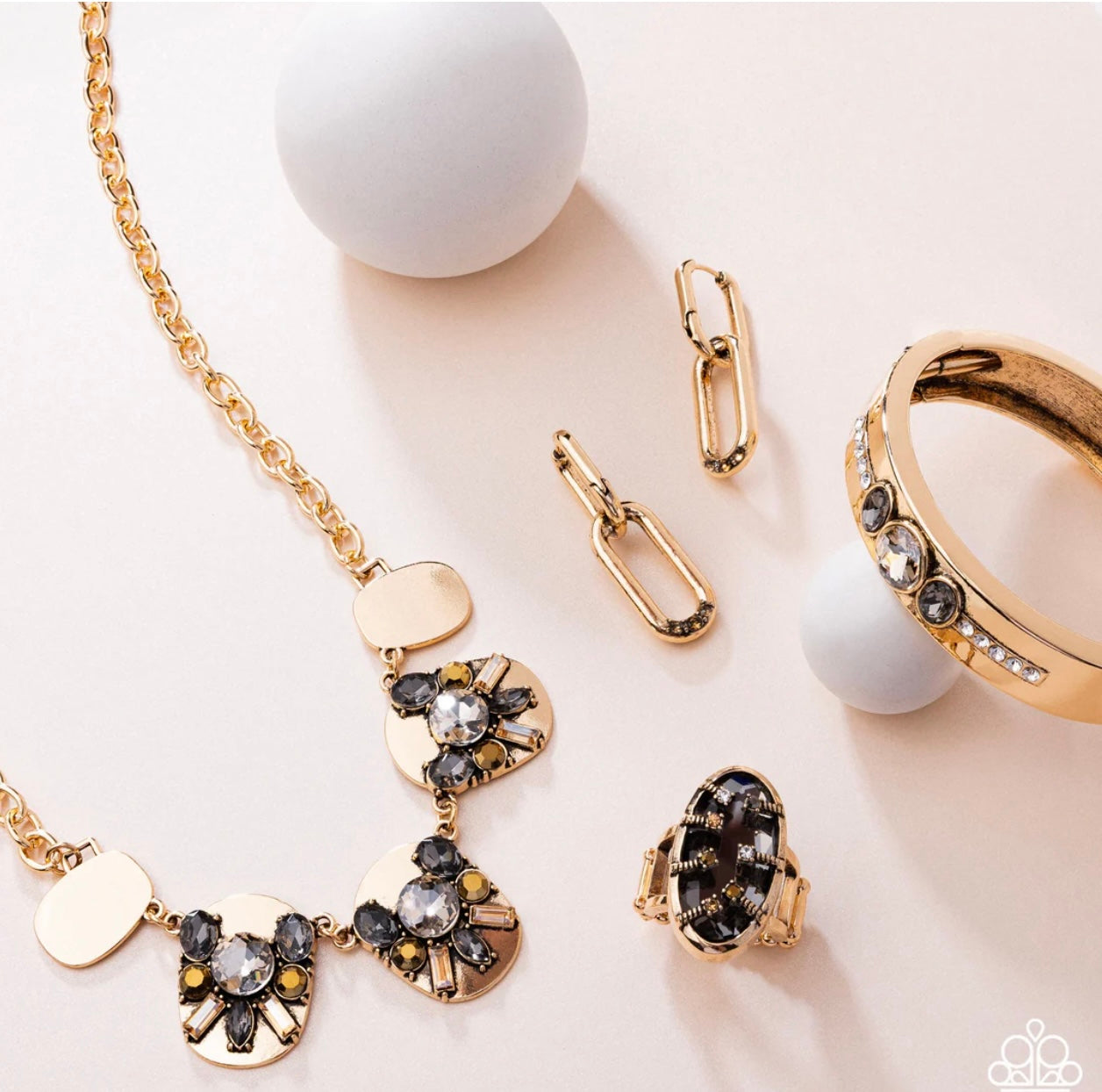 $8 Single Jewelry: Fashion Fix